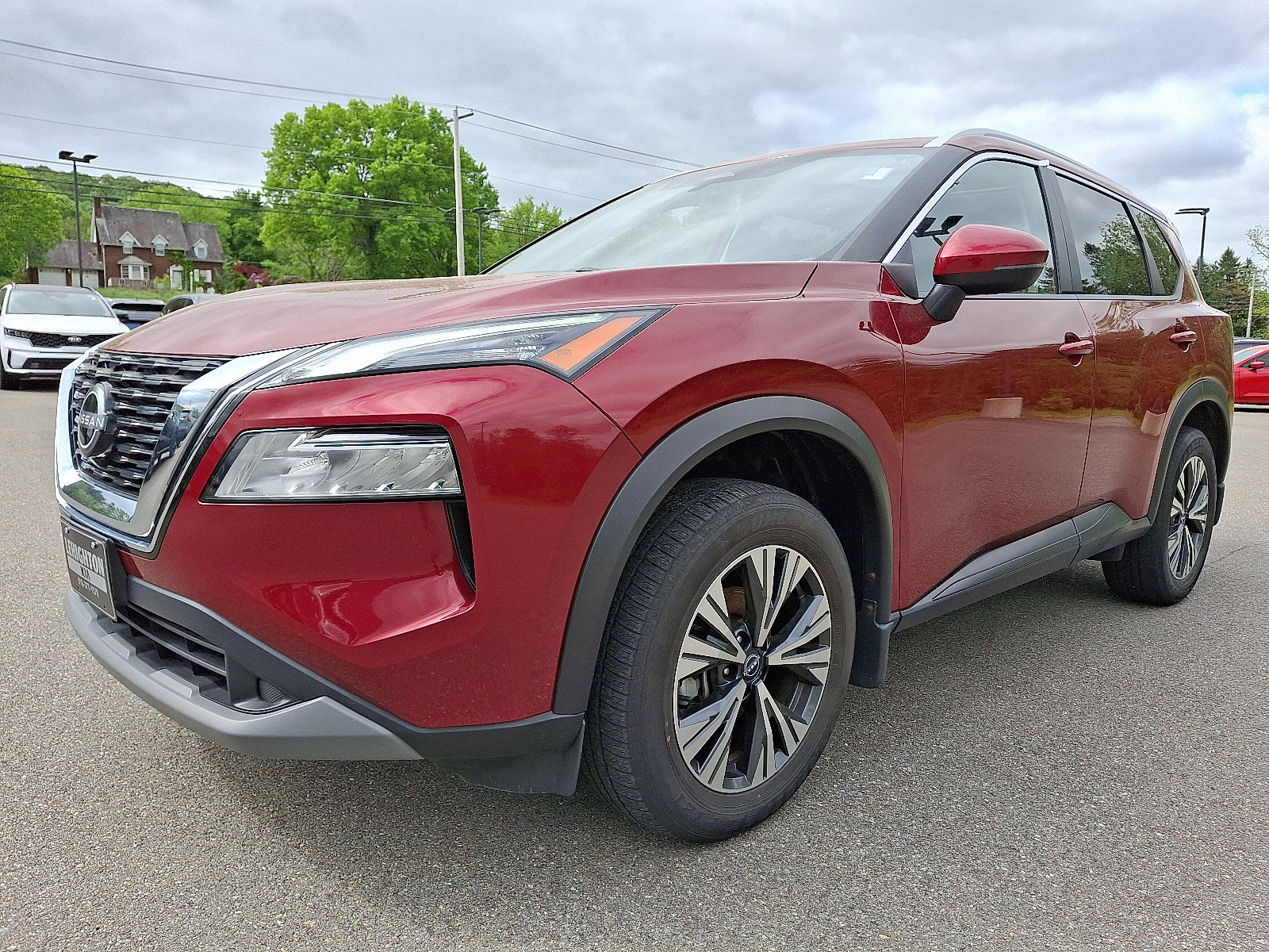 Used 2022 Nissan Rogue SV w/ SV Premium Package image 3