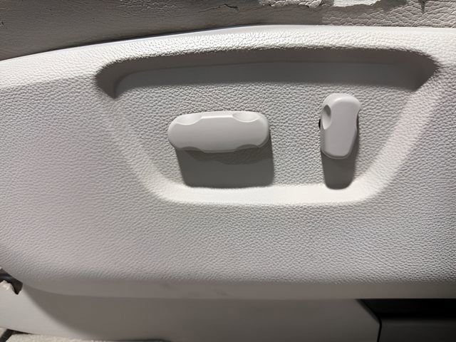 Used 2008 Saturn Vue XR w/ Premium Trim Package image 12