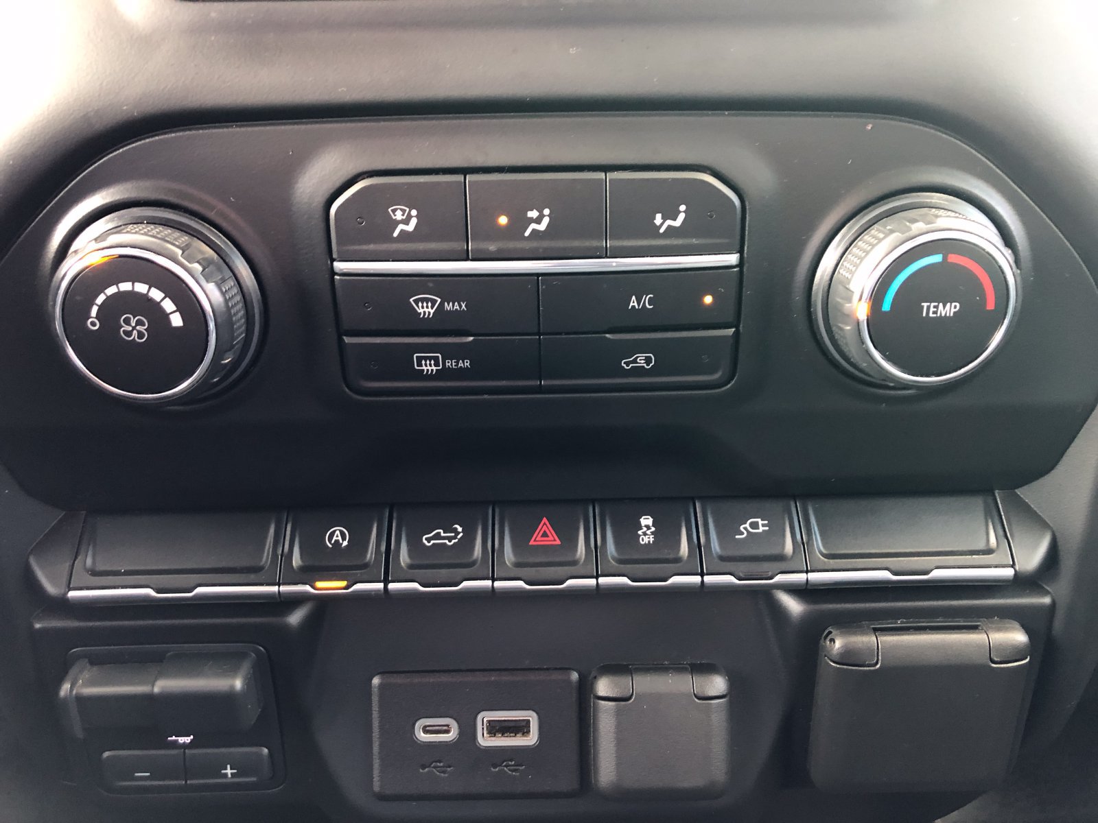 Used 2021 Chevrolet Silverado 1500 Custom AWD/4WD image 25
