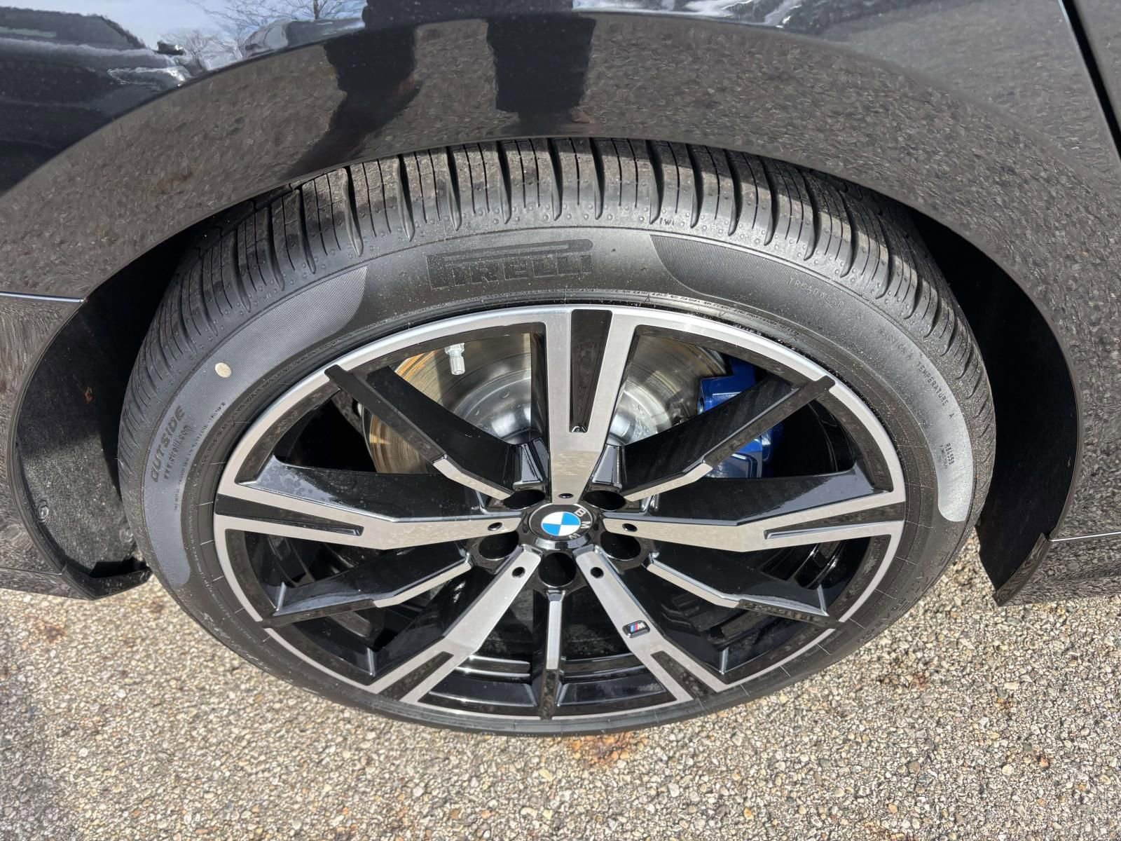 New 2026 BMW 530i xDrive w/ M Sport Package image 10