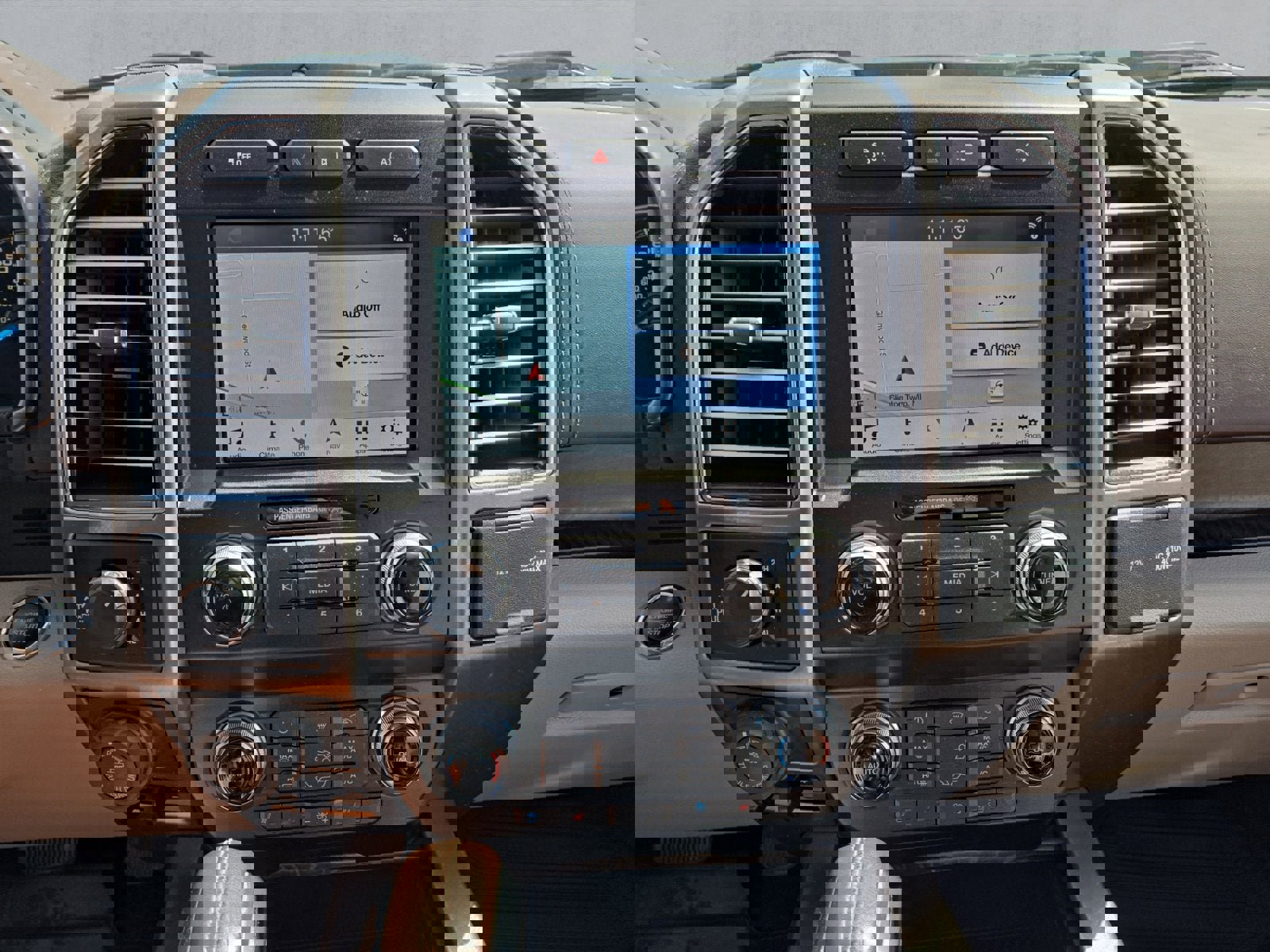 Certified 2019 Ford F150 Limited w/ Trailer Tow Package image 17