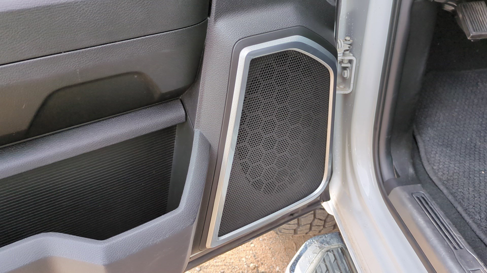 Used 2022 RAM 2500 Laramie w/ Cold Weather Group image 12