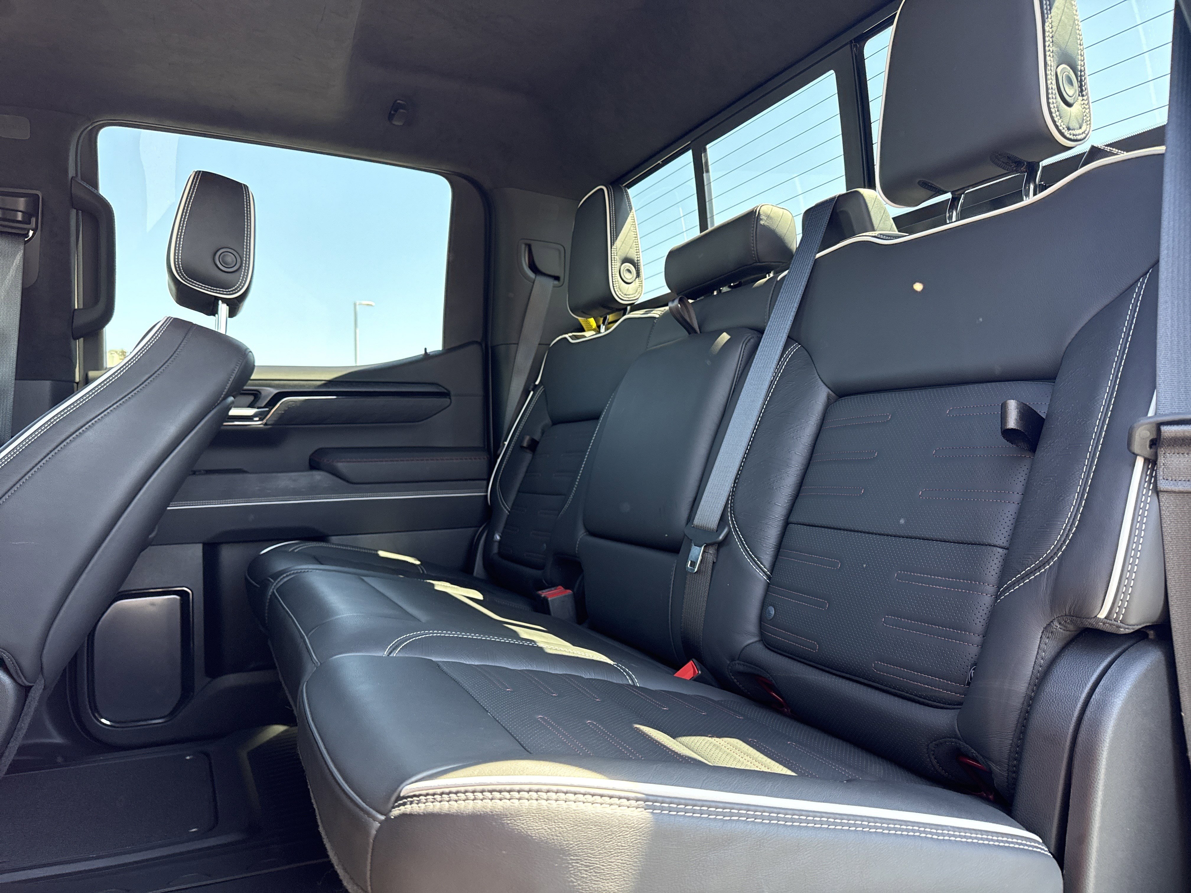 Used 2023 GMC Sierra 1500 AT4X AWD/4WD image 22