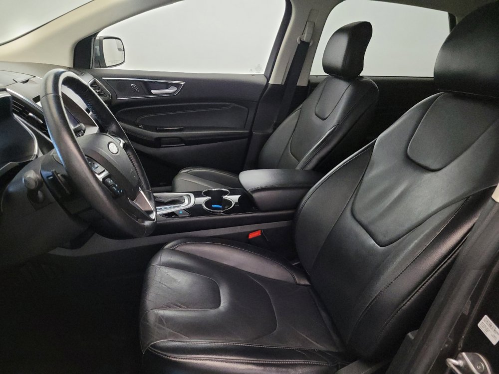 Used 2018 Ford Edge Titanium AWD/4WD image 17
