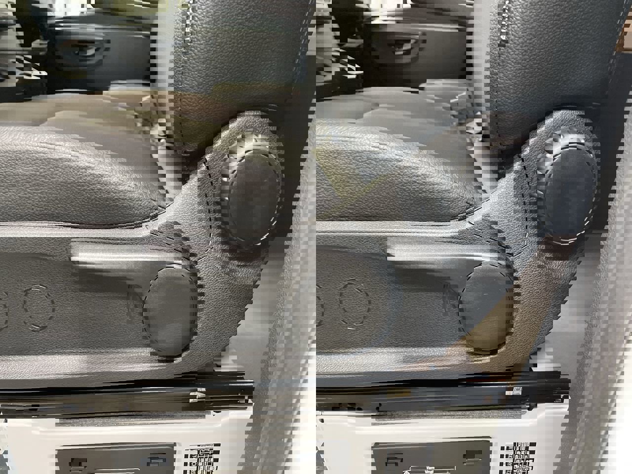 Used 2025 Mercedes-Benz Sprinter 2500 image 17