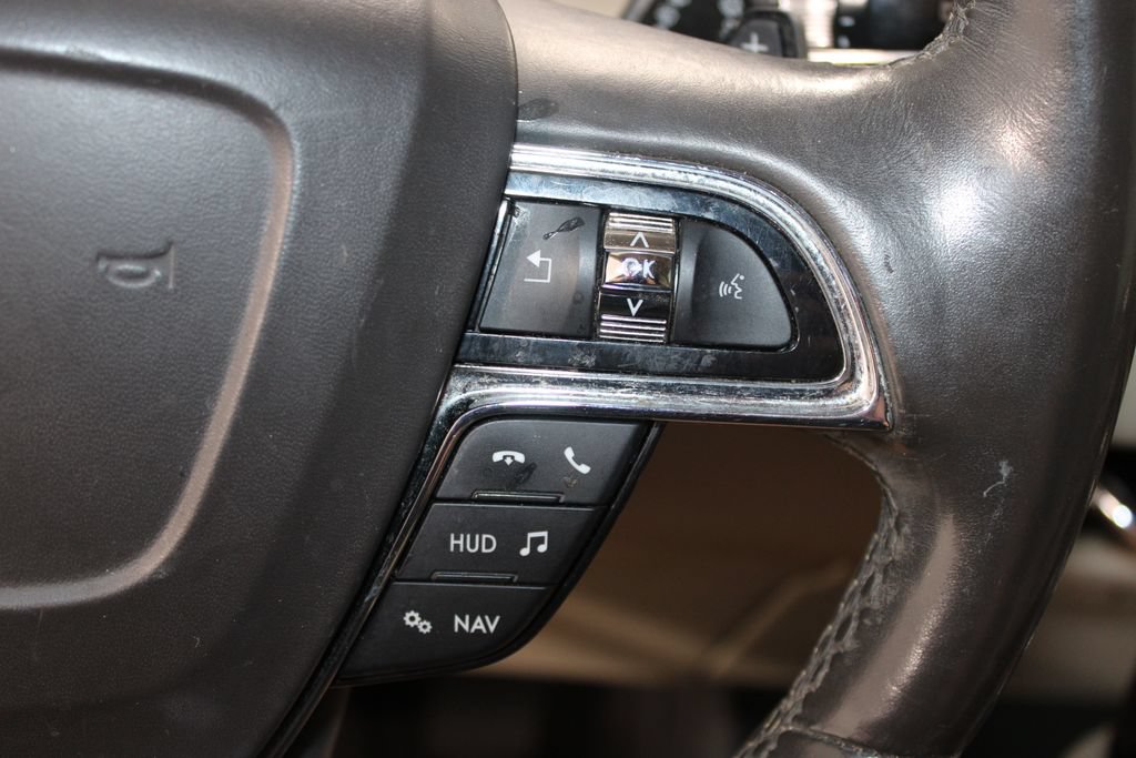 Used 2020 Lincoln Navigator L Reserve w/ Luxury Package AWD/4WD image 26