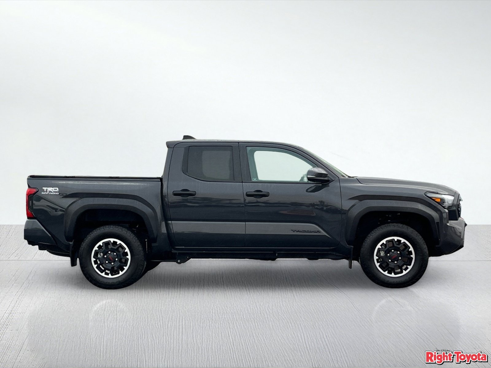 Used 2024 Toyota Tacoma TRD Off-Road w/ TRD Off Road Premium Package AWD/4WD image 7