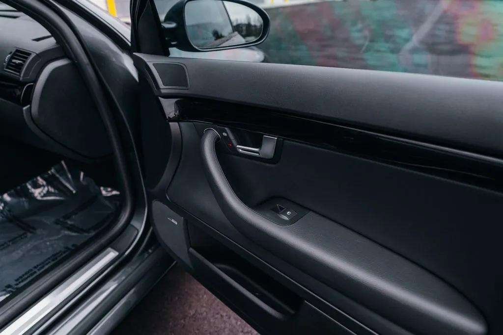 Used 2008 Audi RS 4 Sedan image 47