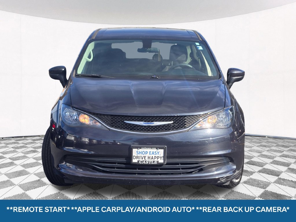 Used 2019 Chrysler Pacifica LX FWD image 2