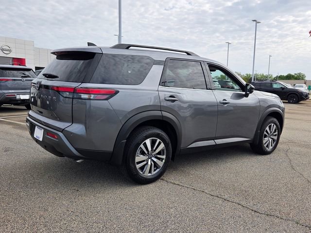 New 2026 Nissan Pathfinder SL image 14