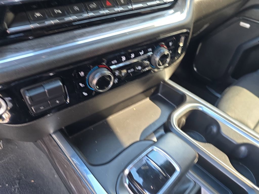 Used 2024 Chevrolet Silverado 1500 LTZ image 21