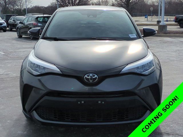 Used 2021 Toyota C-HR LE image 4