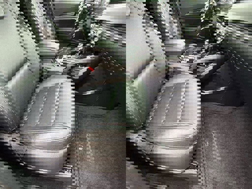 Used 2025 Kia Telluride S image 10