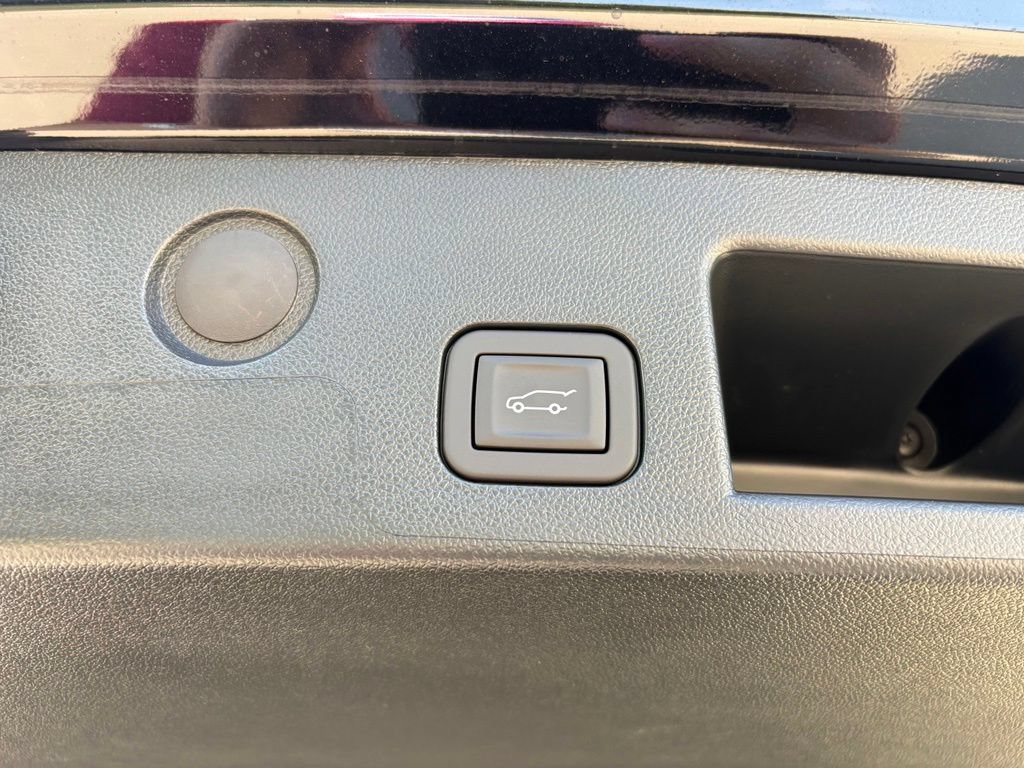 New 2027 Chevrolet Equinox LT w/ Convenience Package II FWD image 49