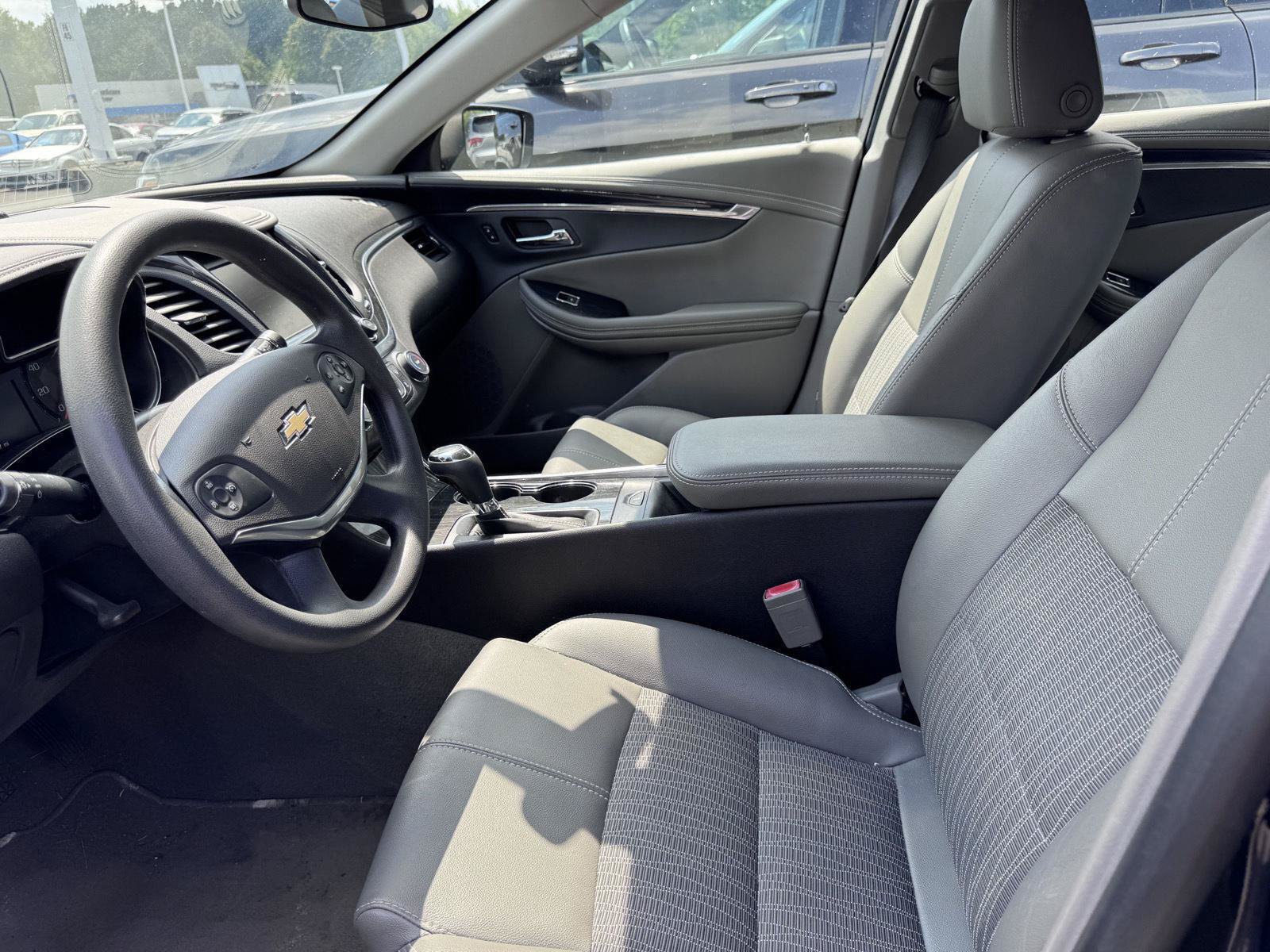 Used 2019 Chevrolet Impala LS FWD image 9
