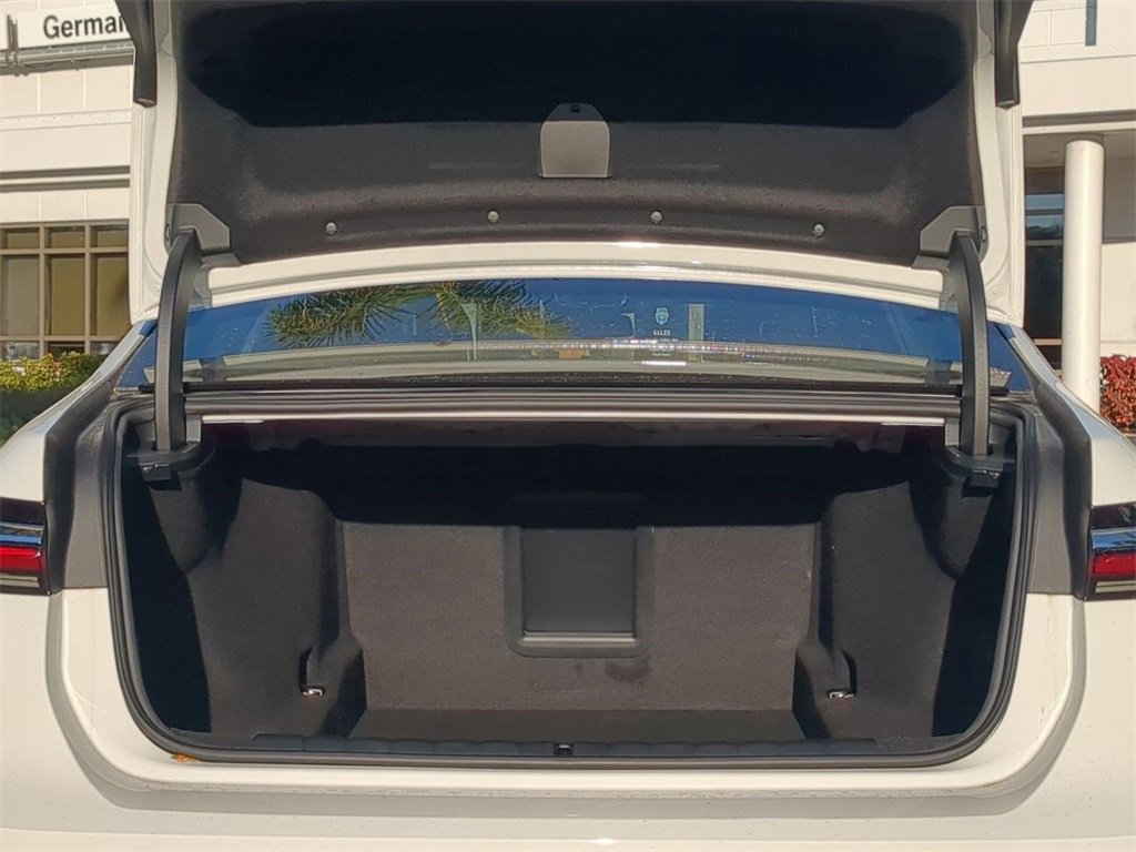 New 2026 BMW 740i 740i w/ Premium Package image 13