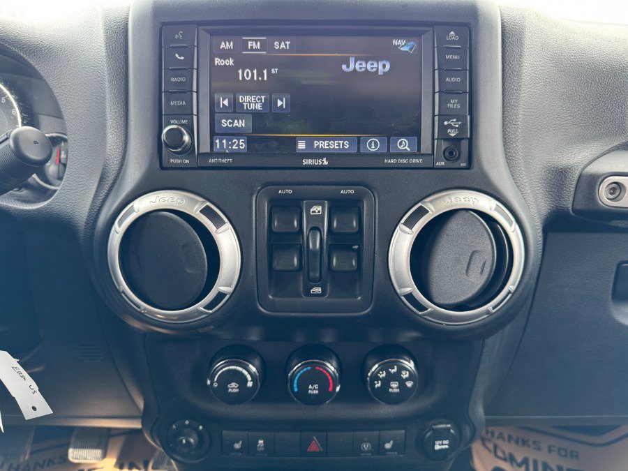 Used 2015 Jeep Wrangler Unlimited Sahara w/ Katzkin Premium Leather Group AWD/4WD image 22