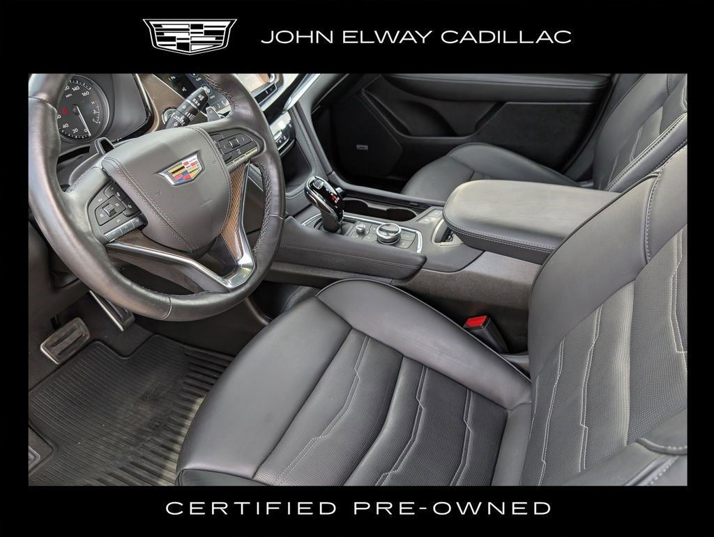 Certified 2024 Cadillac XT6 Sport w/ LPO, ONYX Package image 12