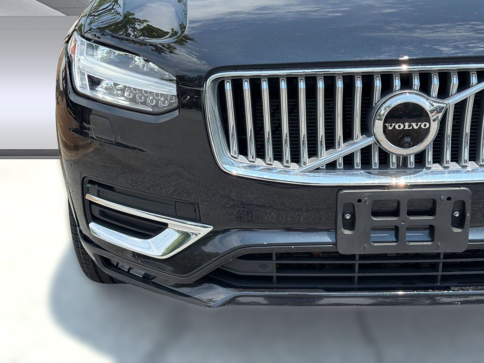 Certified 2023 Volvo XC90 B6 Plus w/ Protection Package AWD/4WD image 11