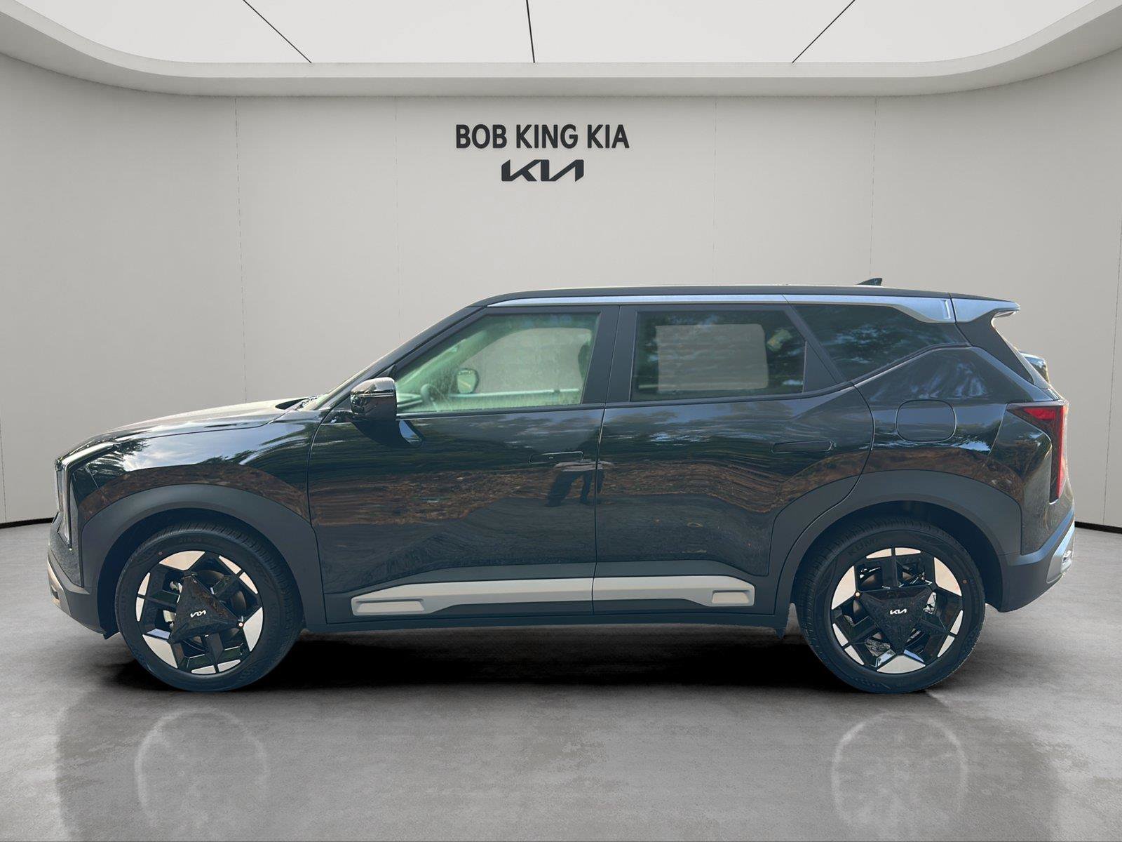 New 2027 Kia Seltos S FWD image 2
