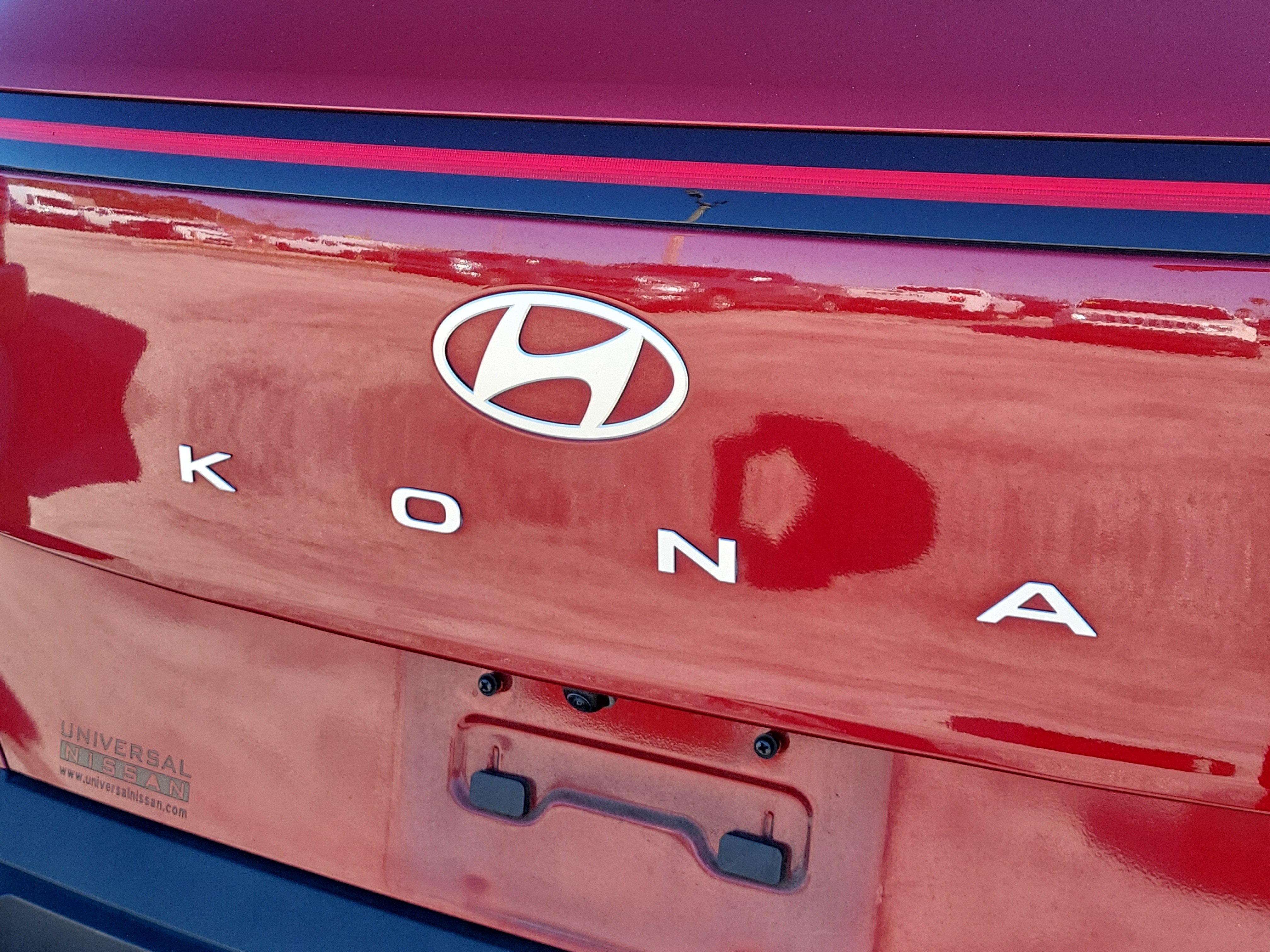 Used 2024 Hyundai Kona SEL w/ Convenience Package FWD image 9
