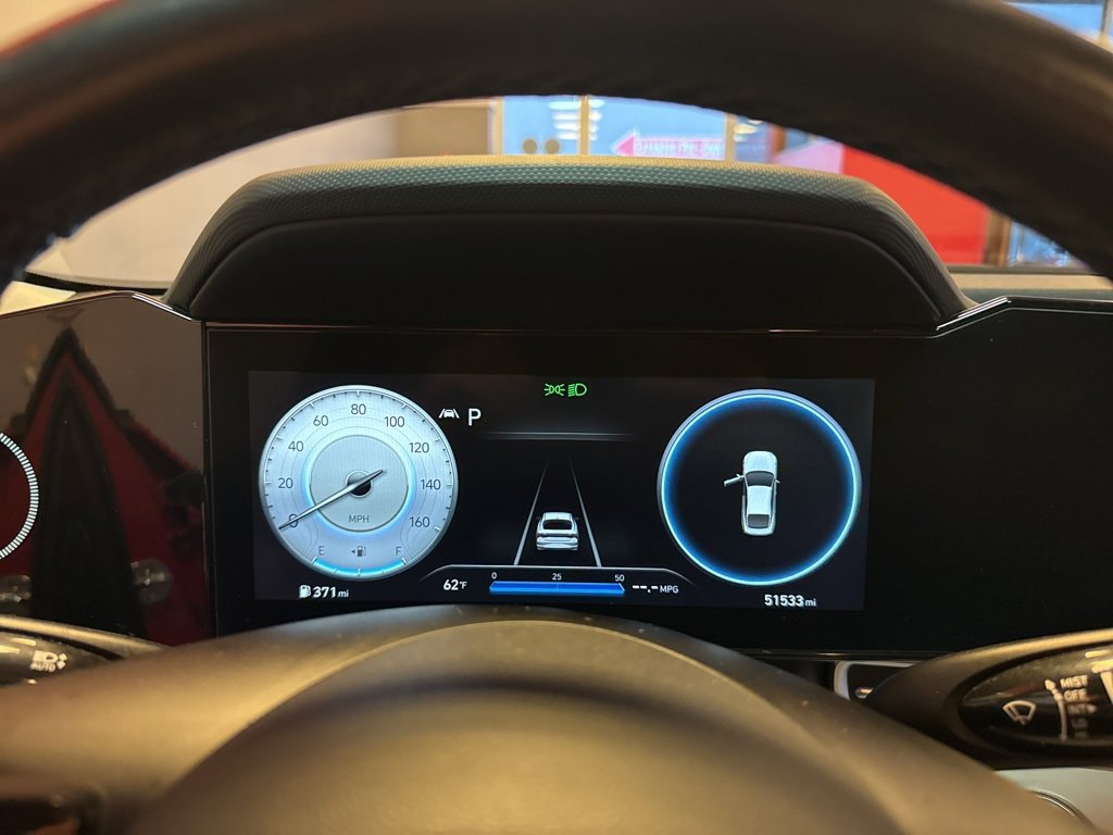 Used 2021 Hyundai Elantra Limited image 33