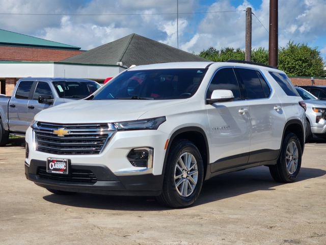Used 2023 Chevrolet Traverse LT FWD image 3