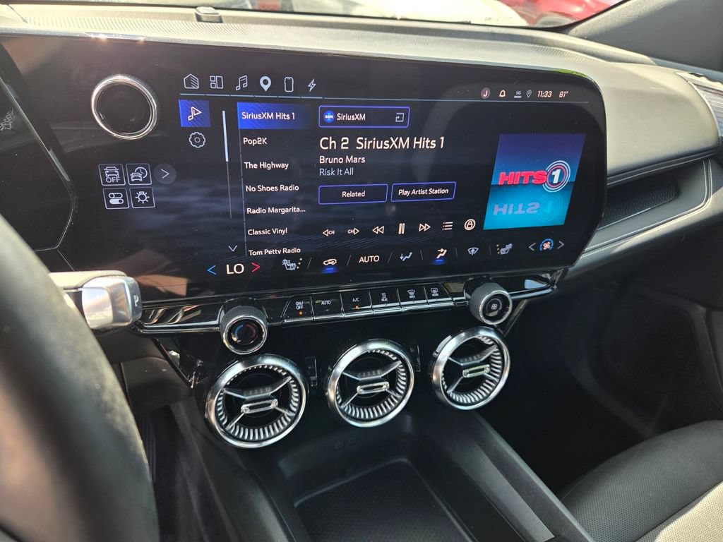 Used 2024 Chevrolet Blazer EV LT AWD/4WD image 25