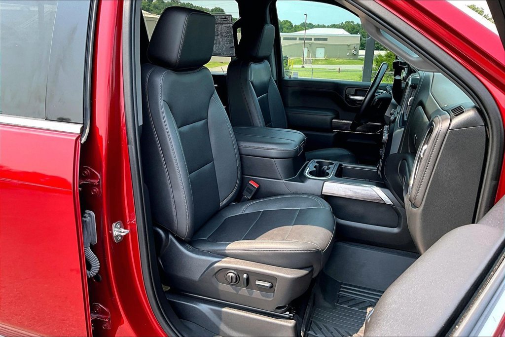 Used 2023 Chevrolet Silverado 2500 LTZ AWD/4WD image 31