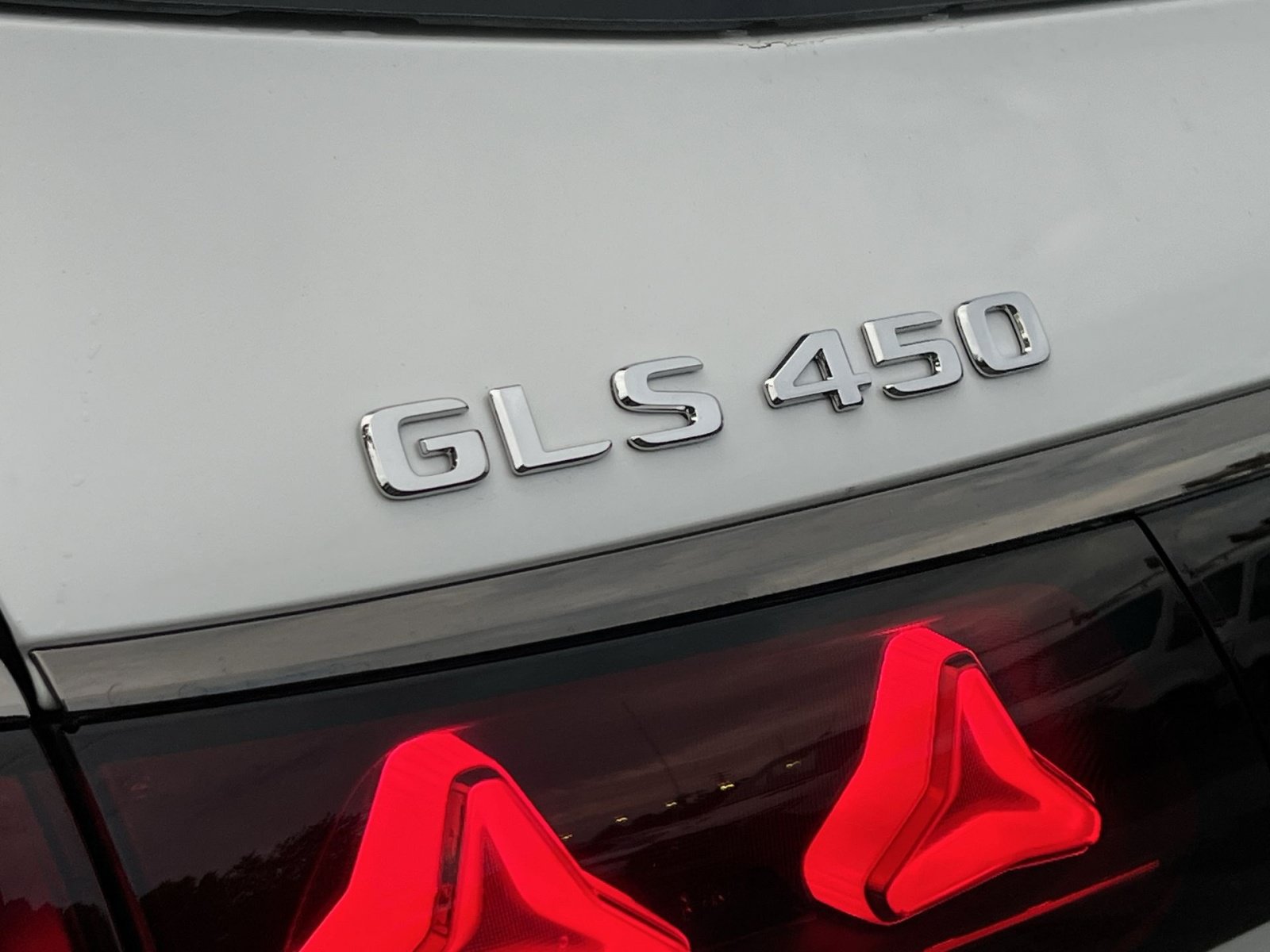 New 2027 Mercedes-Benz GLS 450 4MATIC image 37