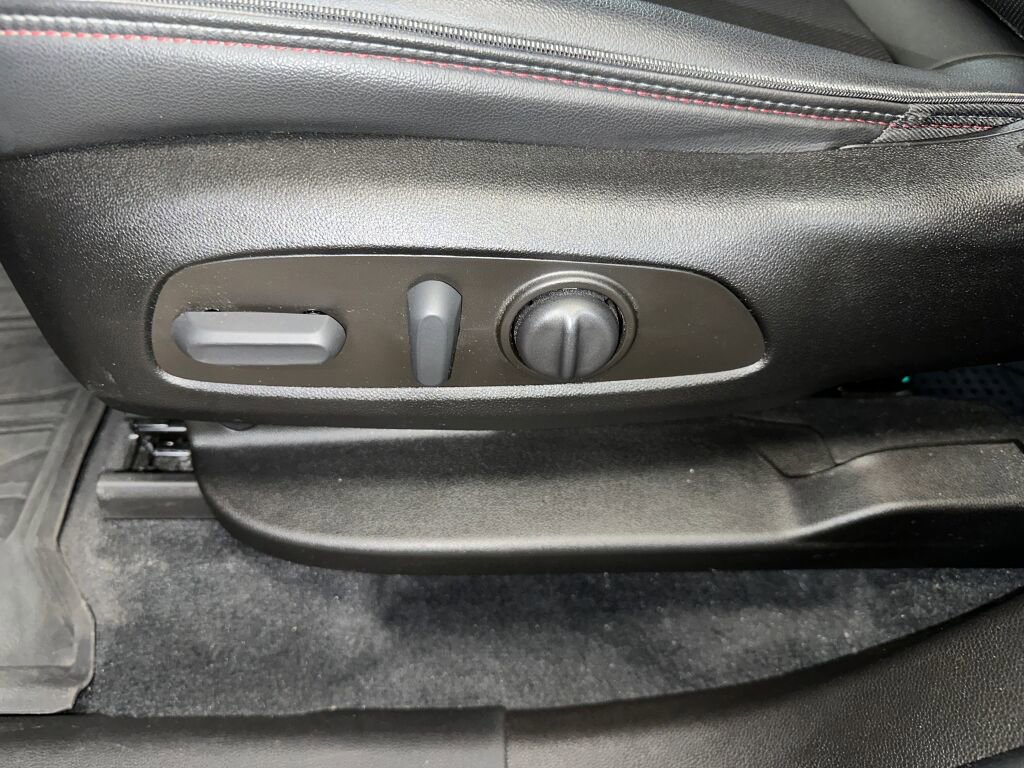 Certified 2023 Chevrolet Traverse RS w/ LPO, Floor Liner Package image 6