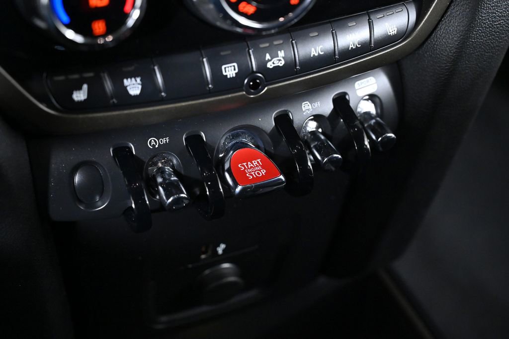 Used 2023 MINI Cooper Countryman S w/ Signature Upholstery Package image 17