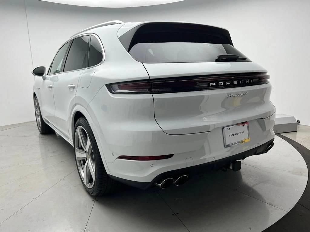 New 2026 Porsche Cayenne S AWD/4WD image 3