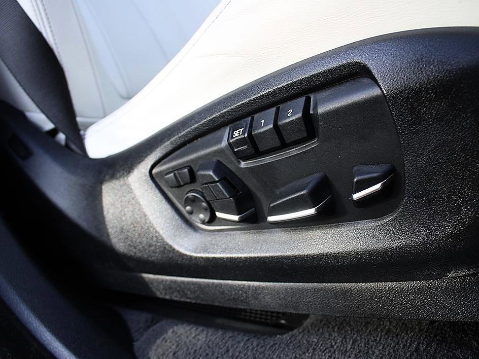 Used 2017 BMW X6 M AWD/4WD image 26