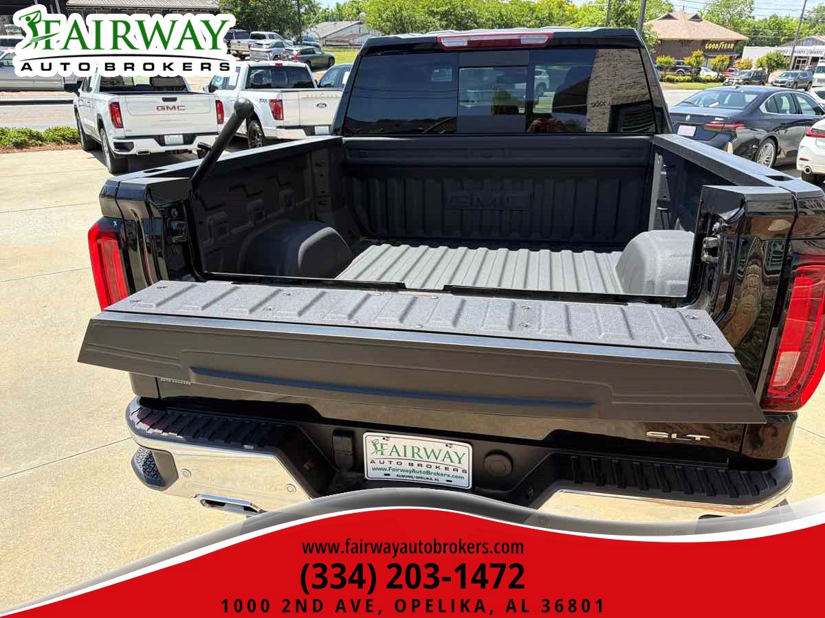 Used 2024 GMC Sierra 1500 SLT w/ SLT Premium Plus Package AWD/4WD image 9