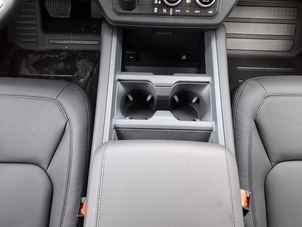 New 2026 Land Rover Defender 110 X-Dynamic SE AWD/4WD image 21