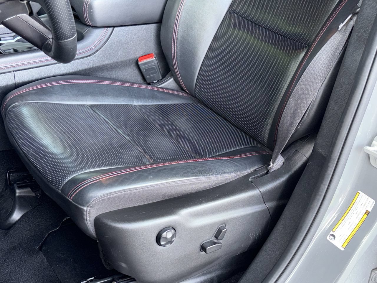 Used 2024 Dodge Durango GT RWD image 22