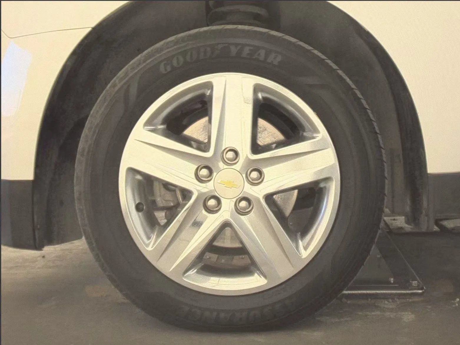 Used 2015 Chevrolet Equinox LTZ AWD/4WD image 11