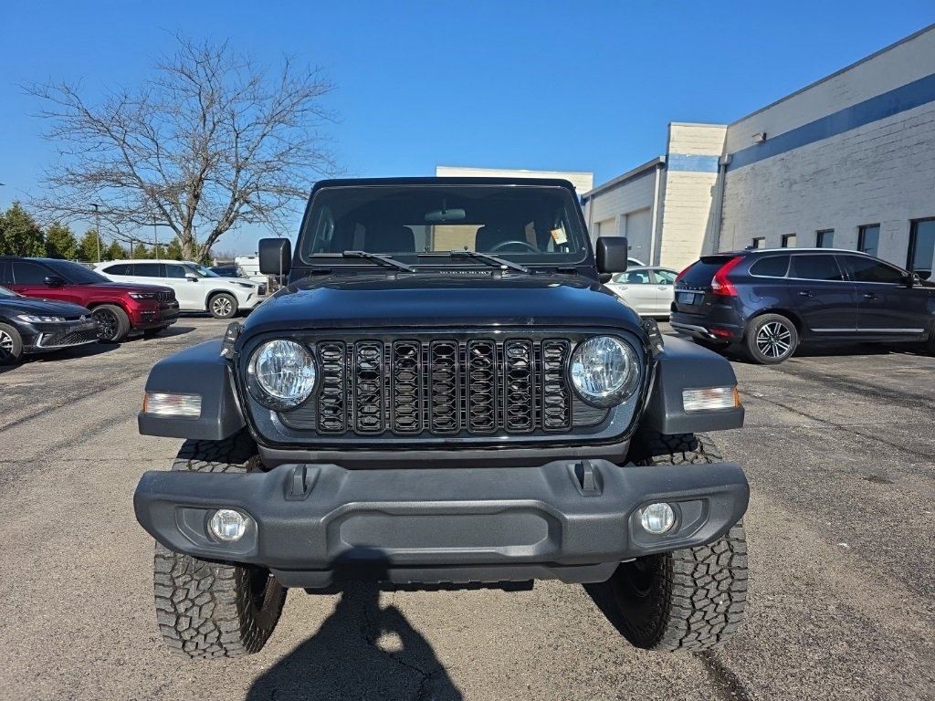 Used 2018 Jeep Wrangler Unlimited Sport S image 2