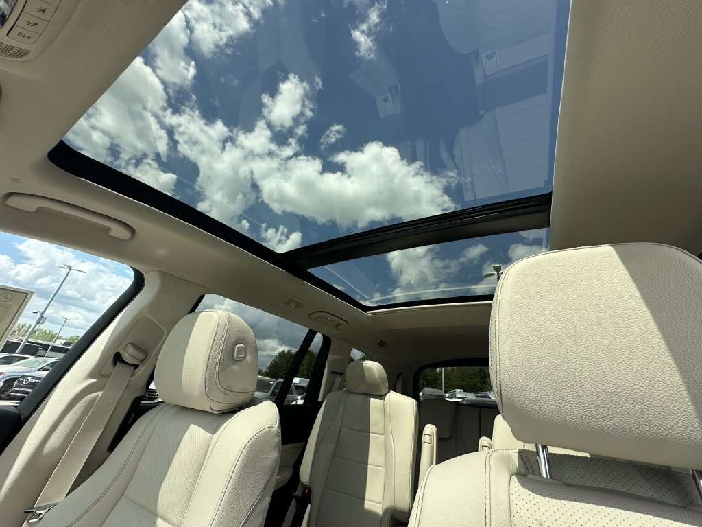 New 2026 Mercedes-Benz GLS 450 4MATIC image 36