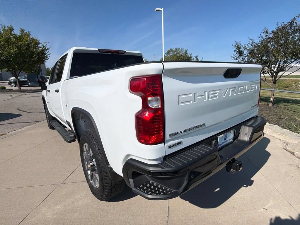 Used 2024 Chevrolet Silverado 2500 Custom w/ Custom Value Package AWD/4WD image 18