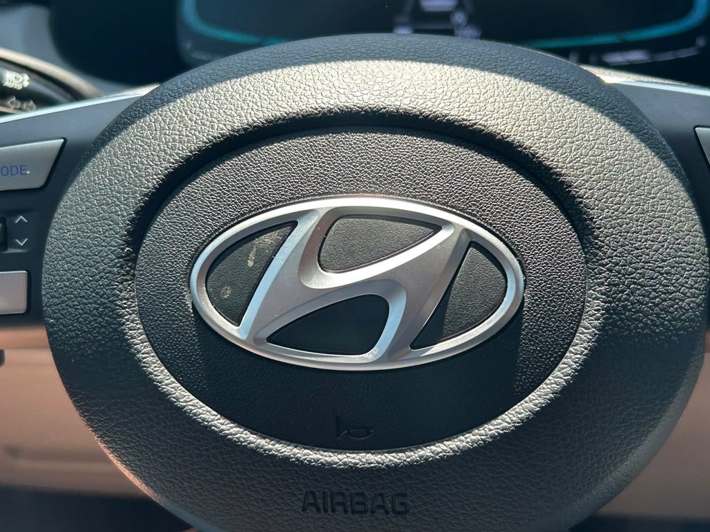 Used 2025 Hyundai Palisade SE FWD image 32