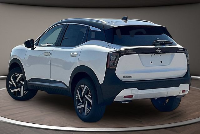 New 2026 Nissan Kicks SV w/ SV Premium Package FWD image 3