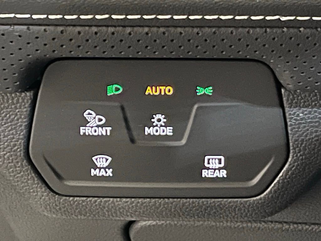 New 2026 Volkswagen Atlas Cross Sport SE AWD/4WD image 15