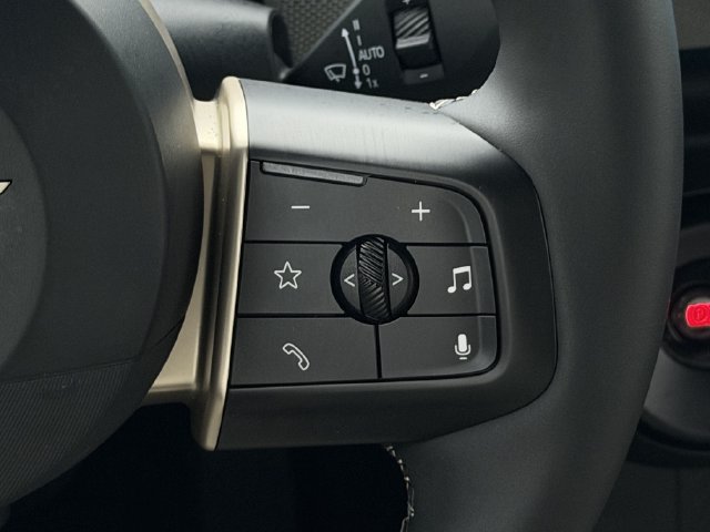 Used 2025 MINI Cooper S FWD image 16