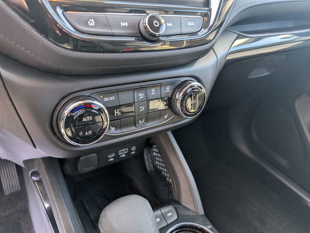 Used 2023 Chevrolet TrailBlazer LT w/ Convenience Package image 21