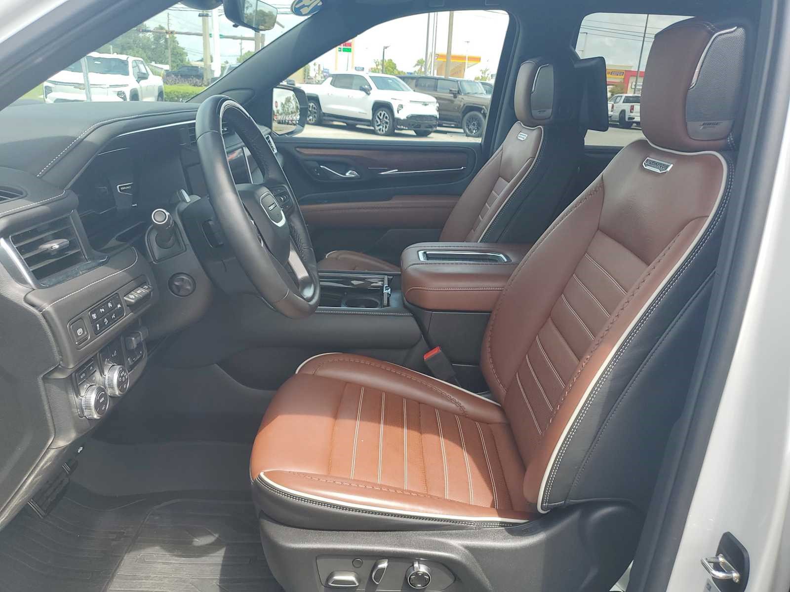 Certified 2024 GMC Yukon Denali Ultimate image 14