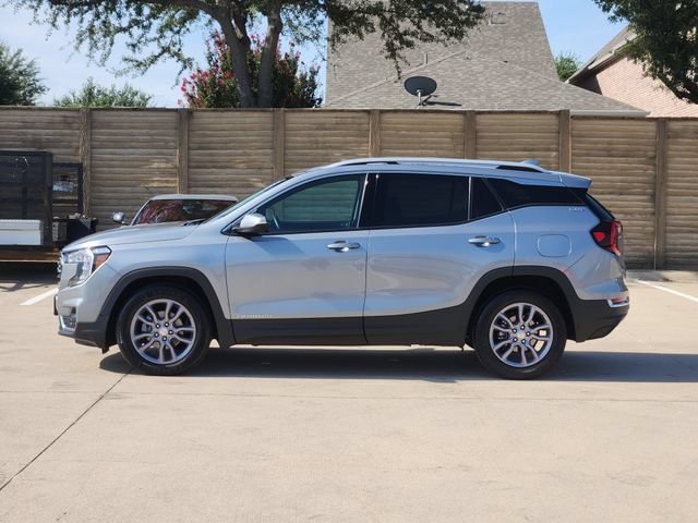 Used 2024 GMC Terrain SLT FWD image 13