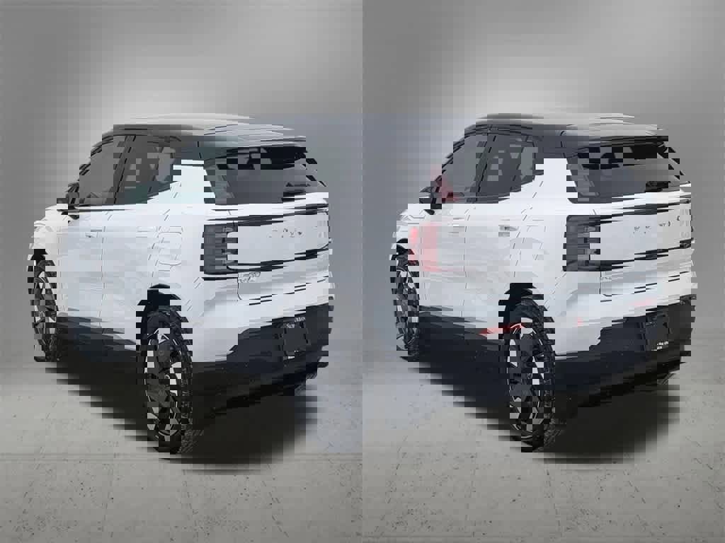 Certified 2025 Volvo EX30 Plus w/ Protection Package Premier image 4