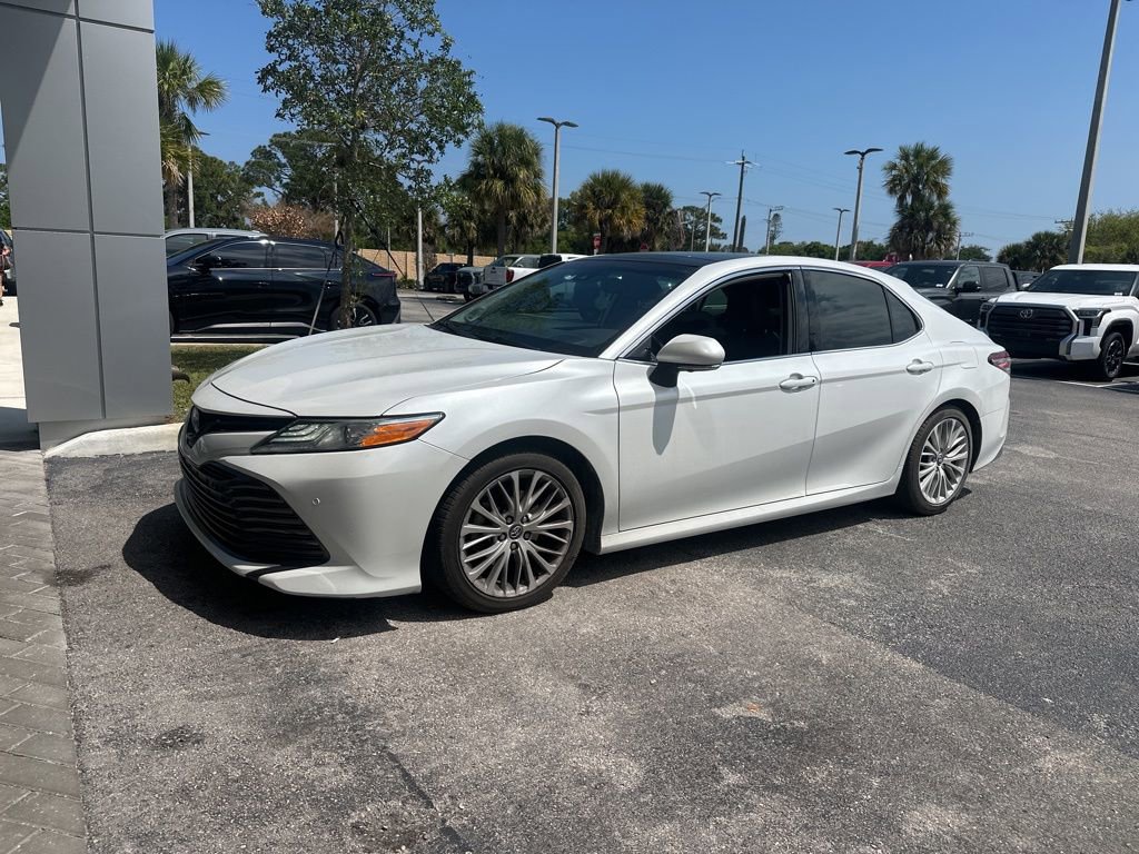 Used 2019 Toyota Camry XLE w/ Driver Assist Package FWD image 2
